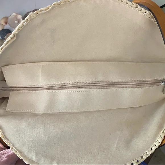 NWT Round Straw Tote - Picture 2 of 7